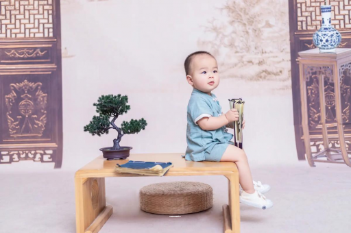 池州孕妇肚子上的黑线